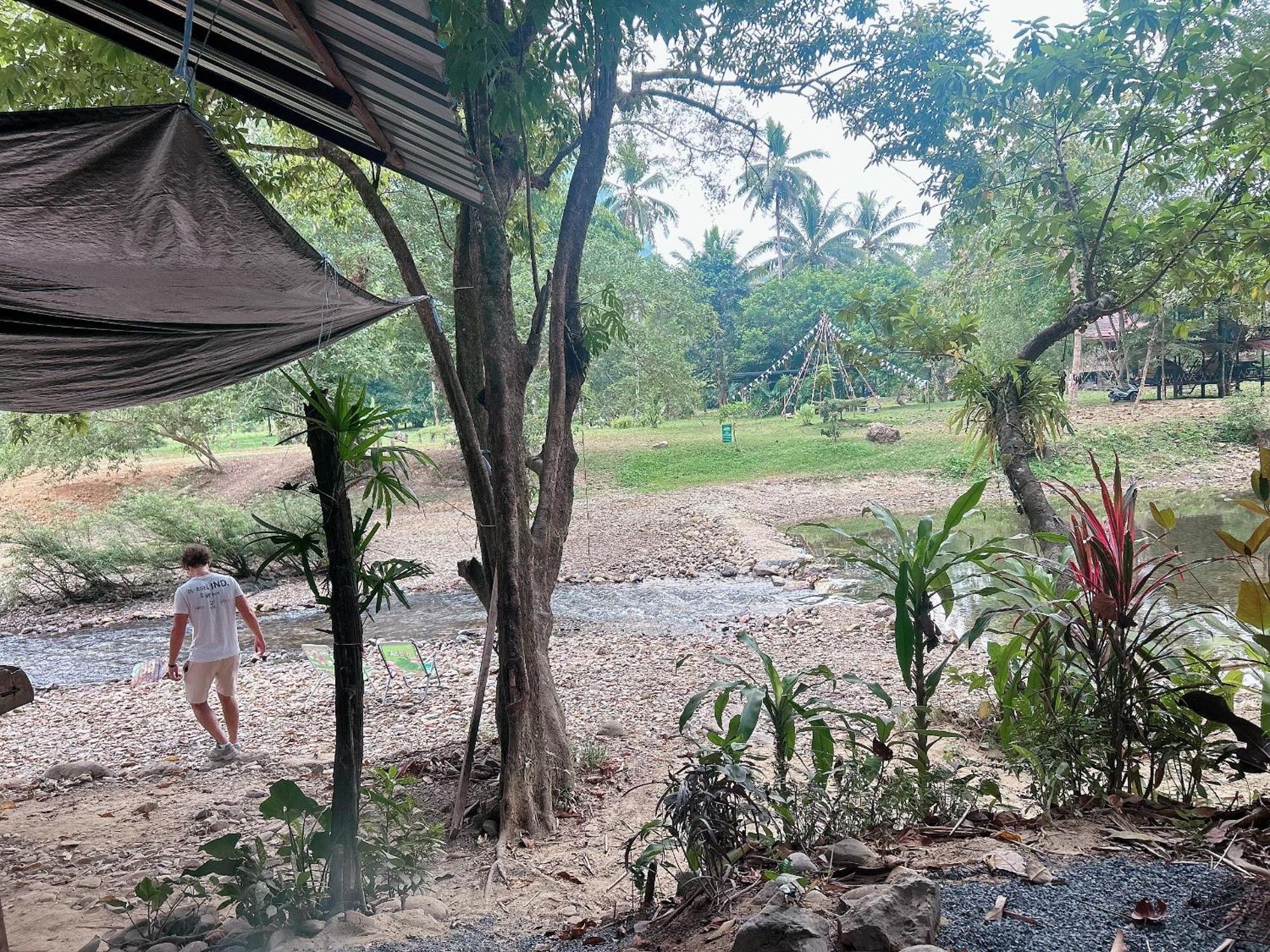 Khaosok August Freedom Camp Hotel Khao Sok National Park ภายนอก รูปภาพ