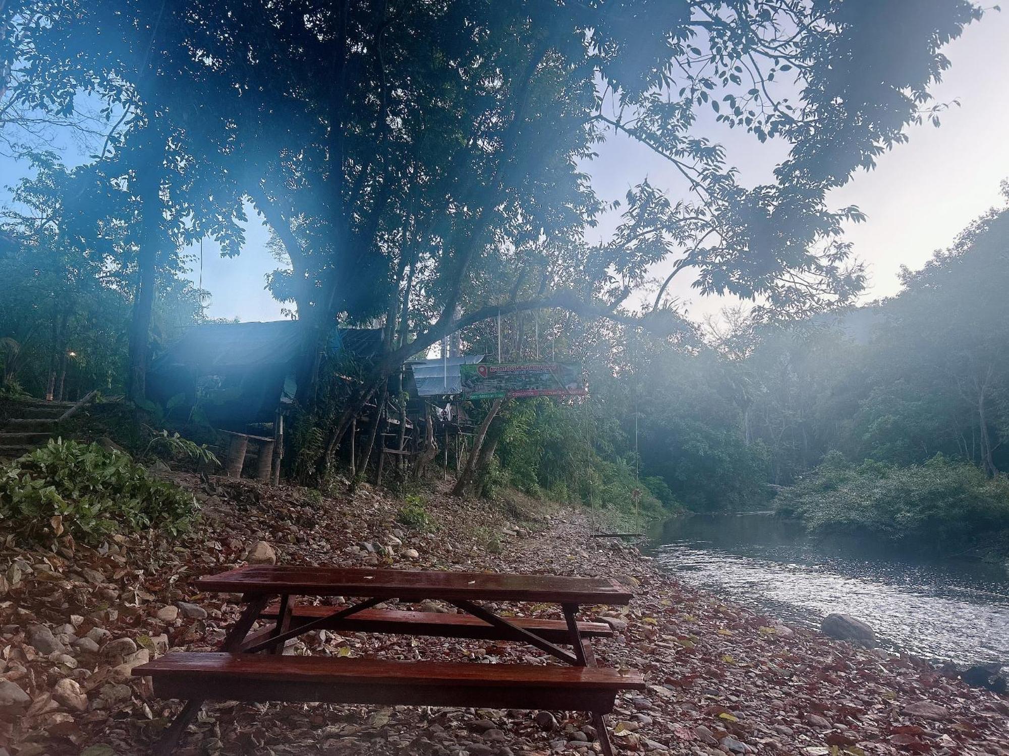 Khaosok August Freedom Camp Hotel Khao Sok National Park ภายนอก รูปภาพ