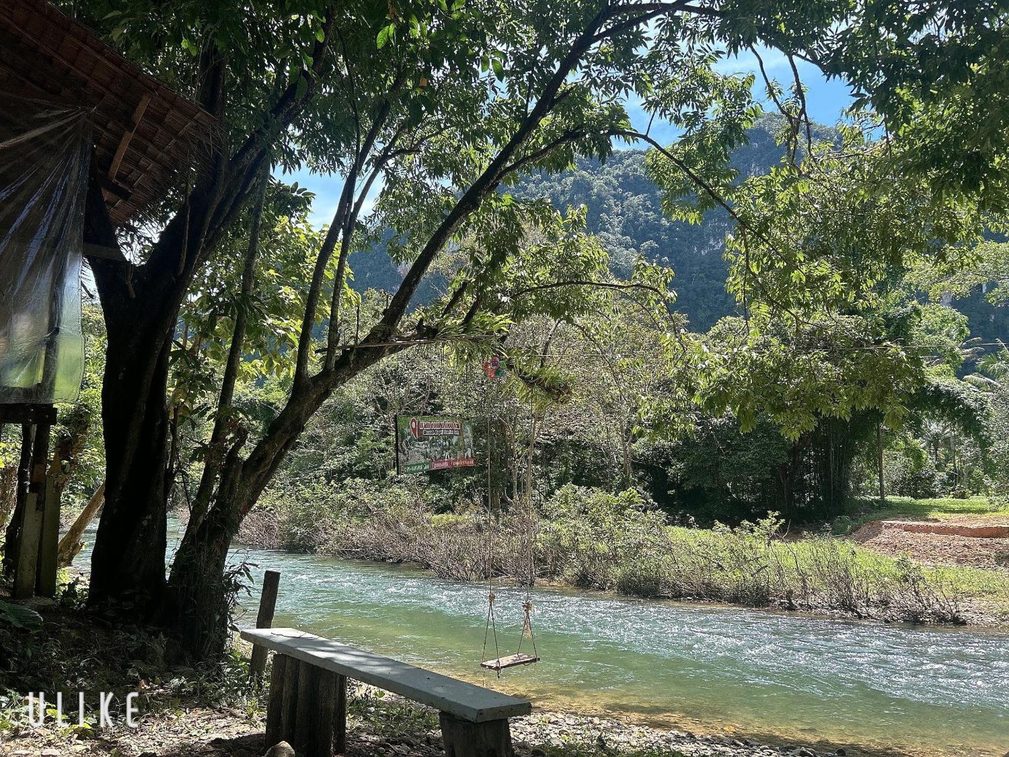 Khaosok August Freedom Camp Hotel Khao Sok National Park ภายนอก รูปภาพ